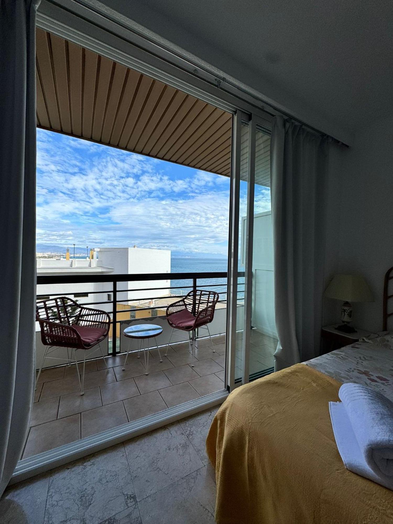 Castillo Santa Clara Estudio Con Vistas Laterales Al Mar Torremolinos Bagian luar foto