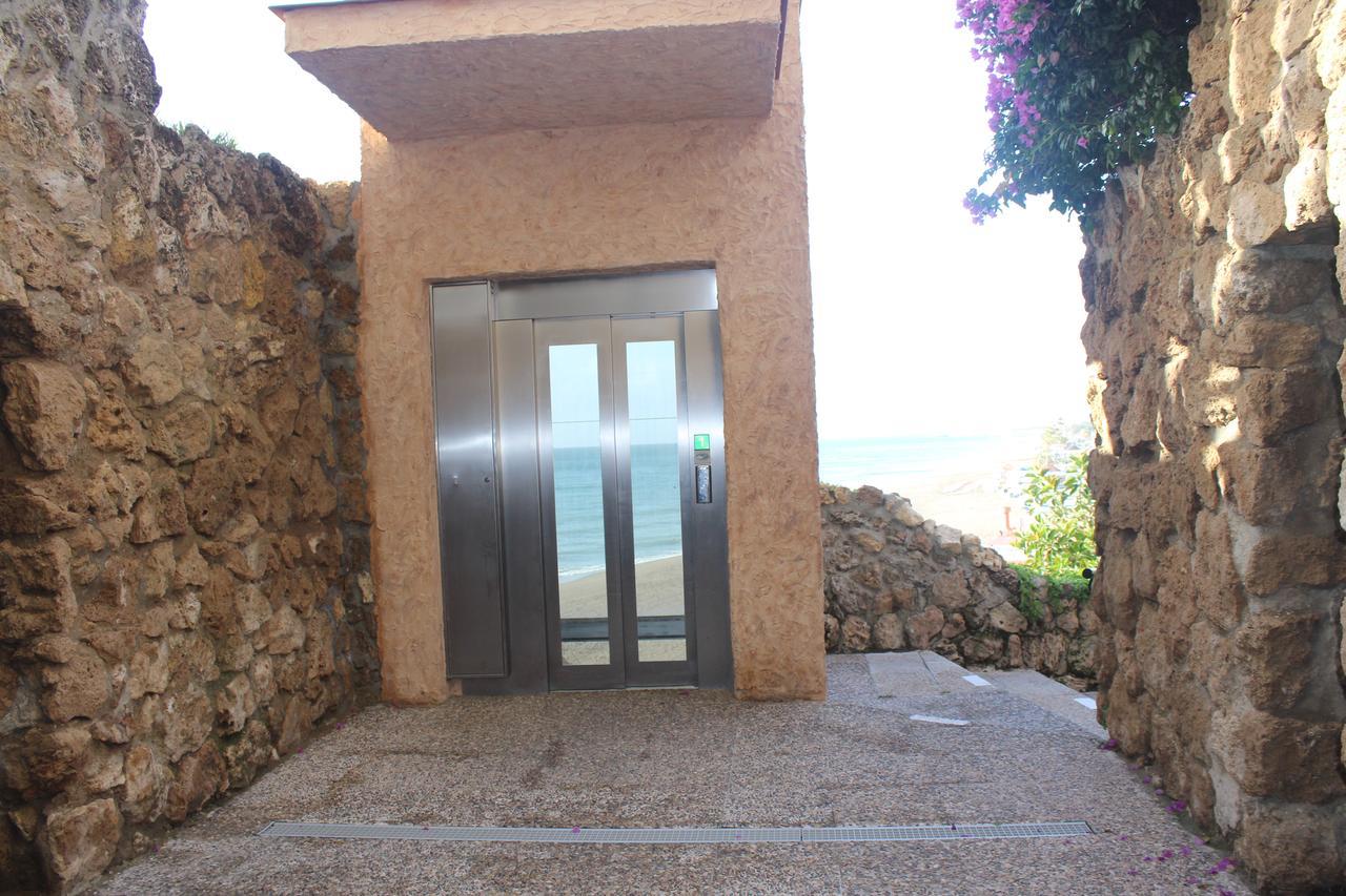 Castillo Santa Clara Estudio Con Vistas Laterales Al Mar Torremolinos Bagian luar foto
