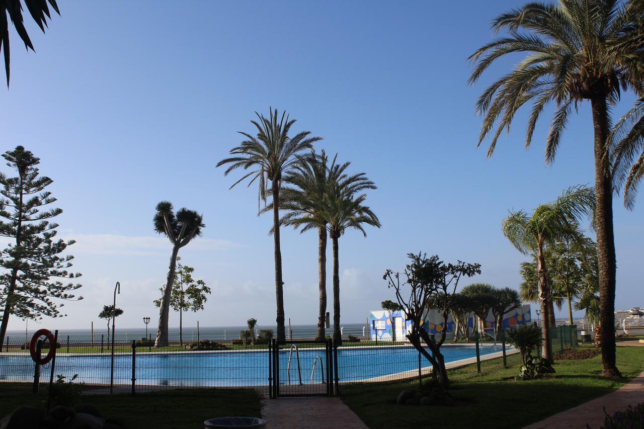 Castillo Santa Clara Estudio Con Vistas Laterales Al Mar Torremolinos Bagian luar foto