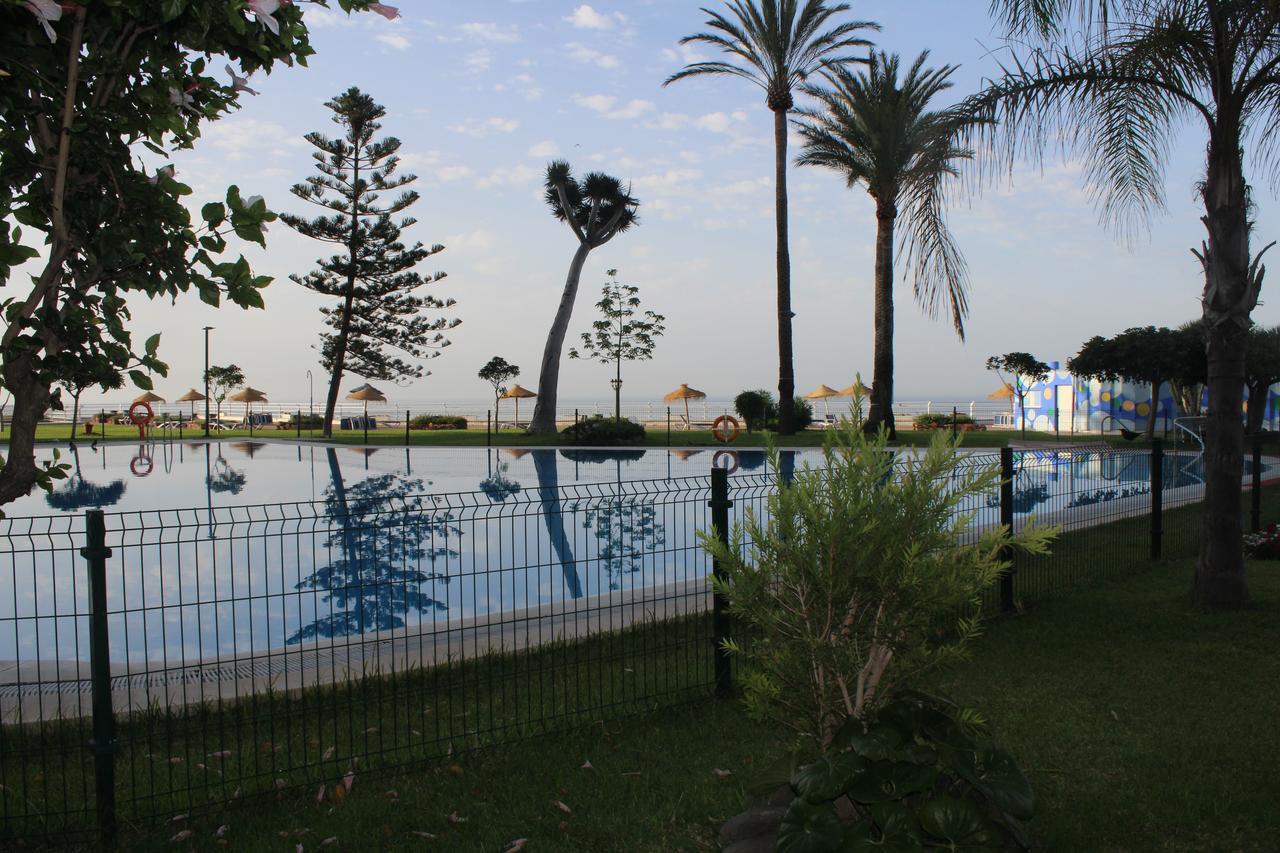Castillo Santa Clara Estudio Con Vistas Laterales Al Mar Torremolinos Bagian luar foto