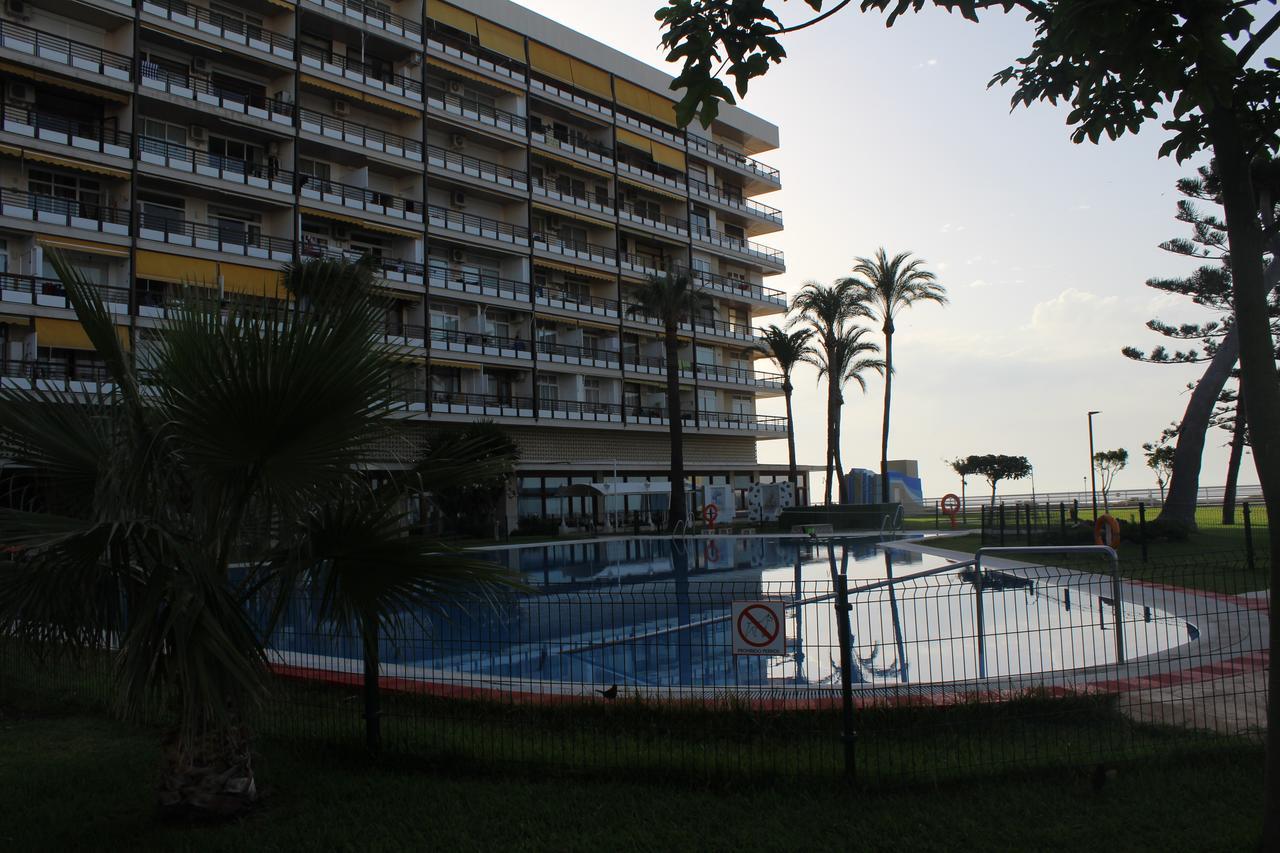 Castillo Santa Clara Estudio Con Vistas Laterales Al Mar Torremolinos Bagian luar foto